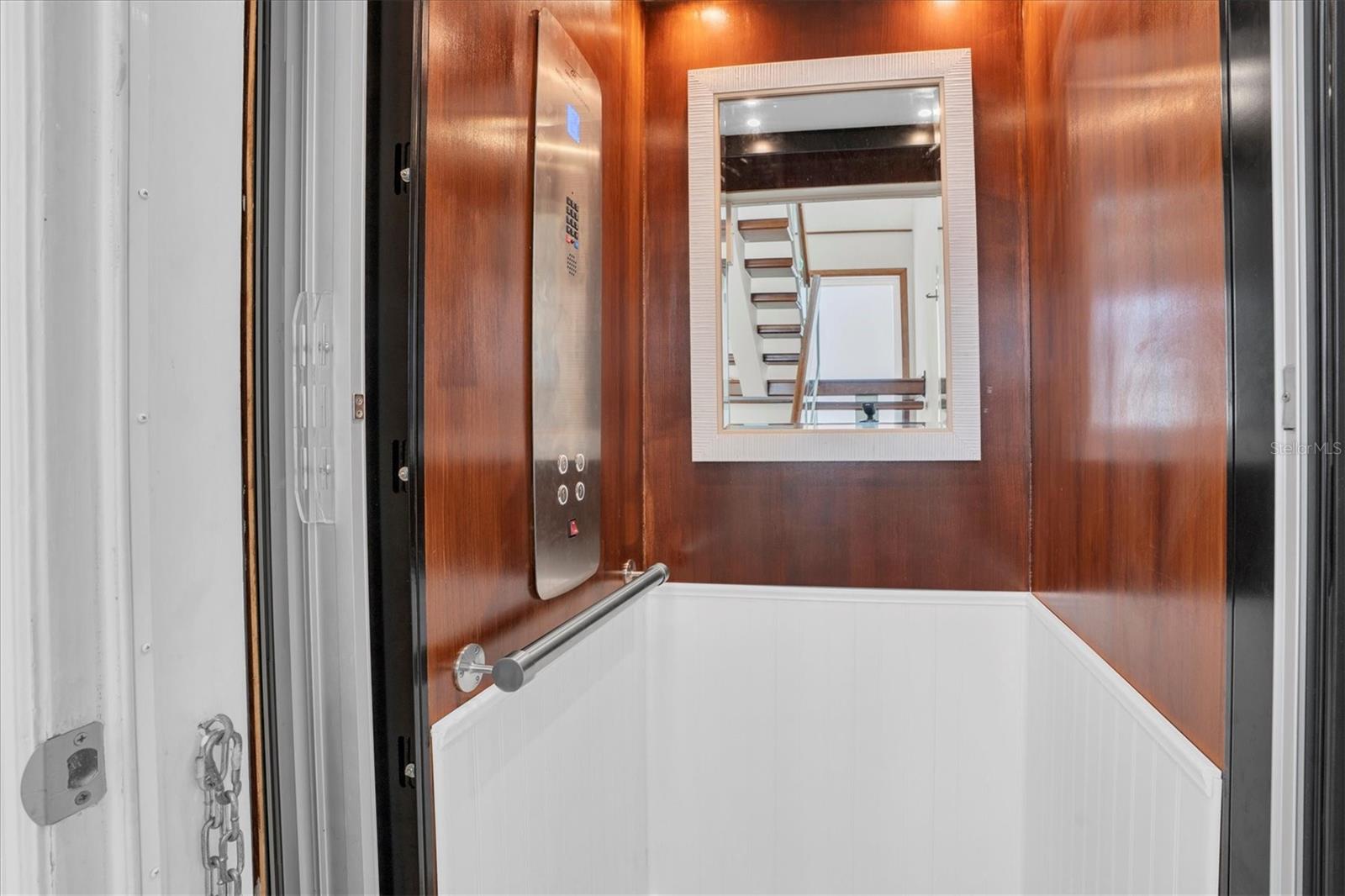 BAHIA SHORES 4TH ADD - Residential