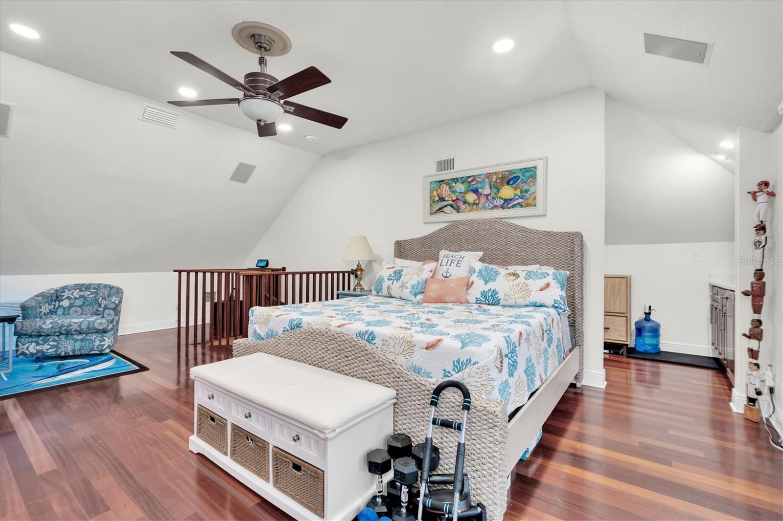 BAHIA SHORES 4TH ADD - Residential