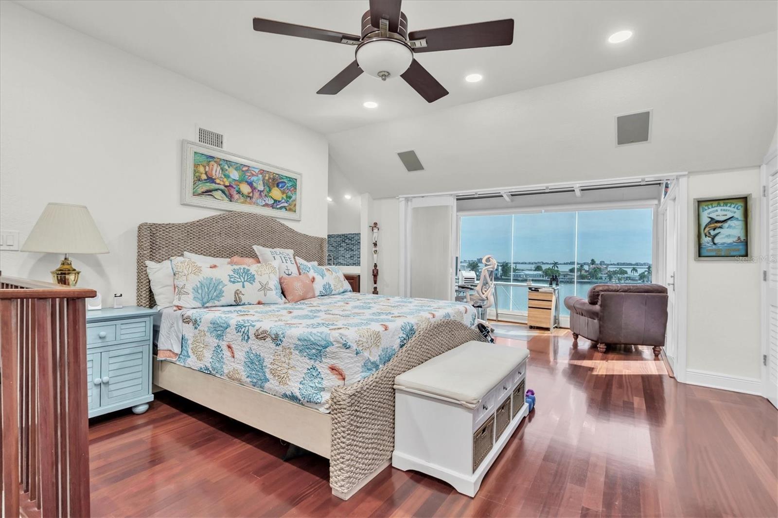 BAHIA SHORES 4TH ADD - Residential