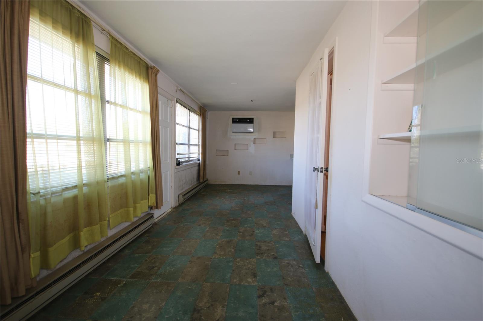 801 WOODRUFF AVENUE