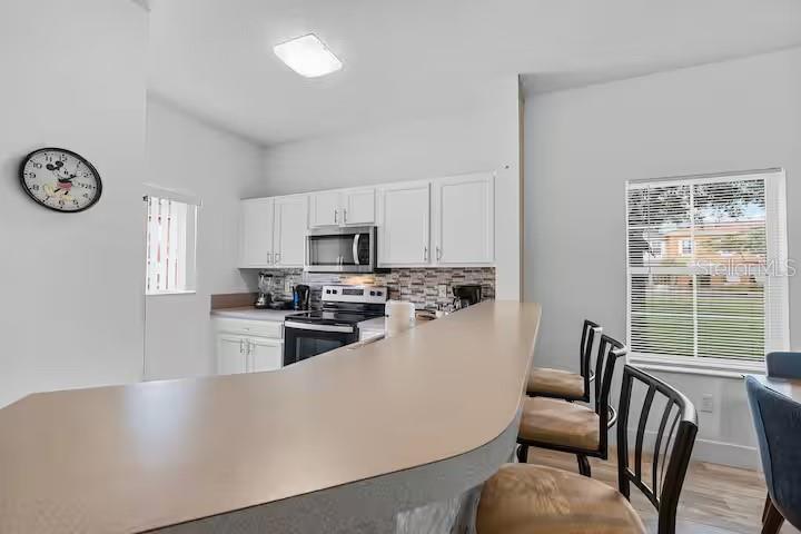 1084 PARK RIDGE CIRCLE