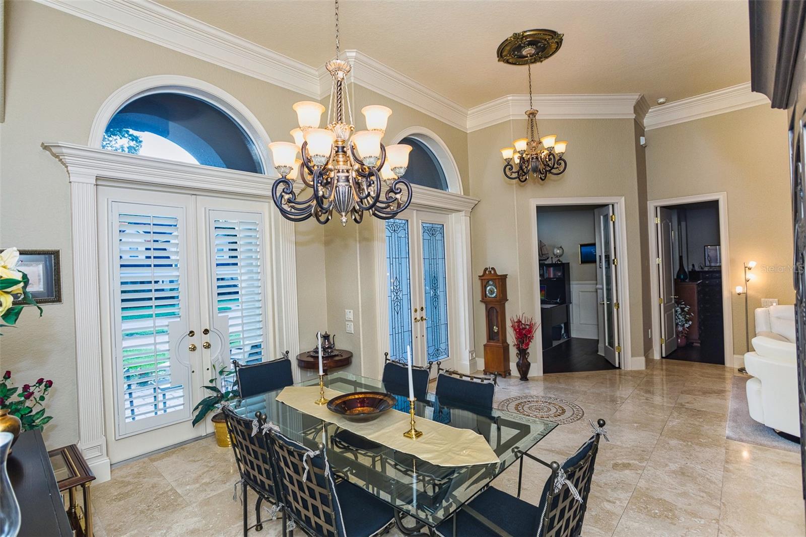 ASHTON OAKS - Residential