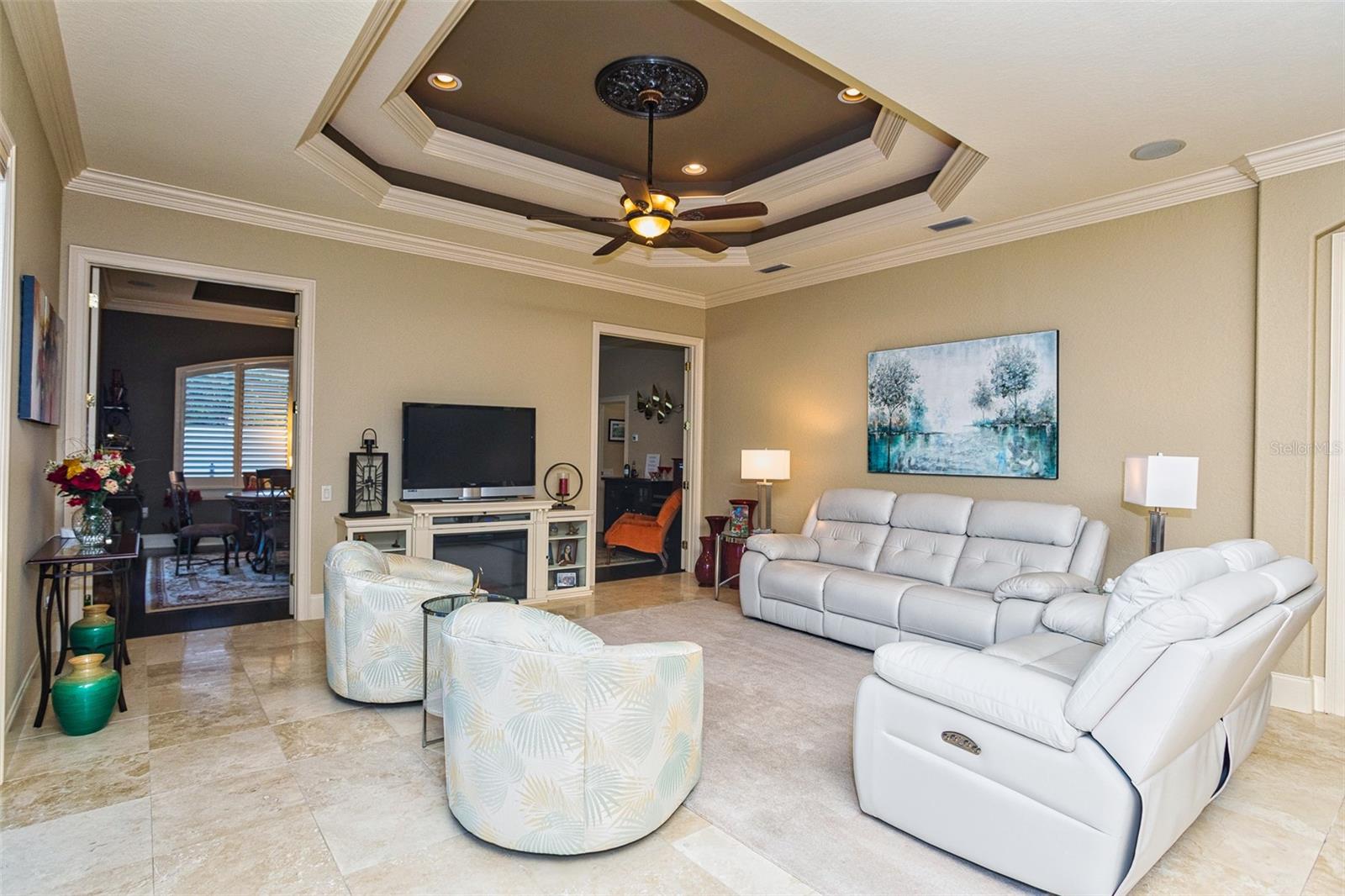 ASHTON OAKS - Residential