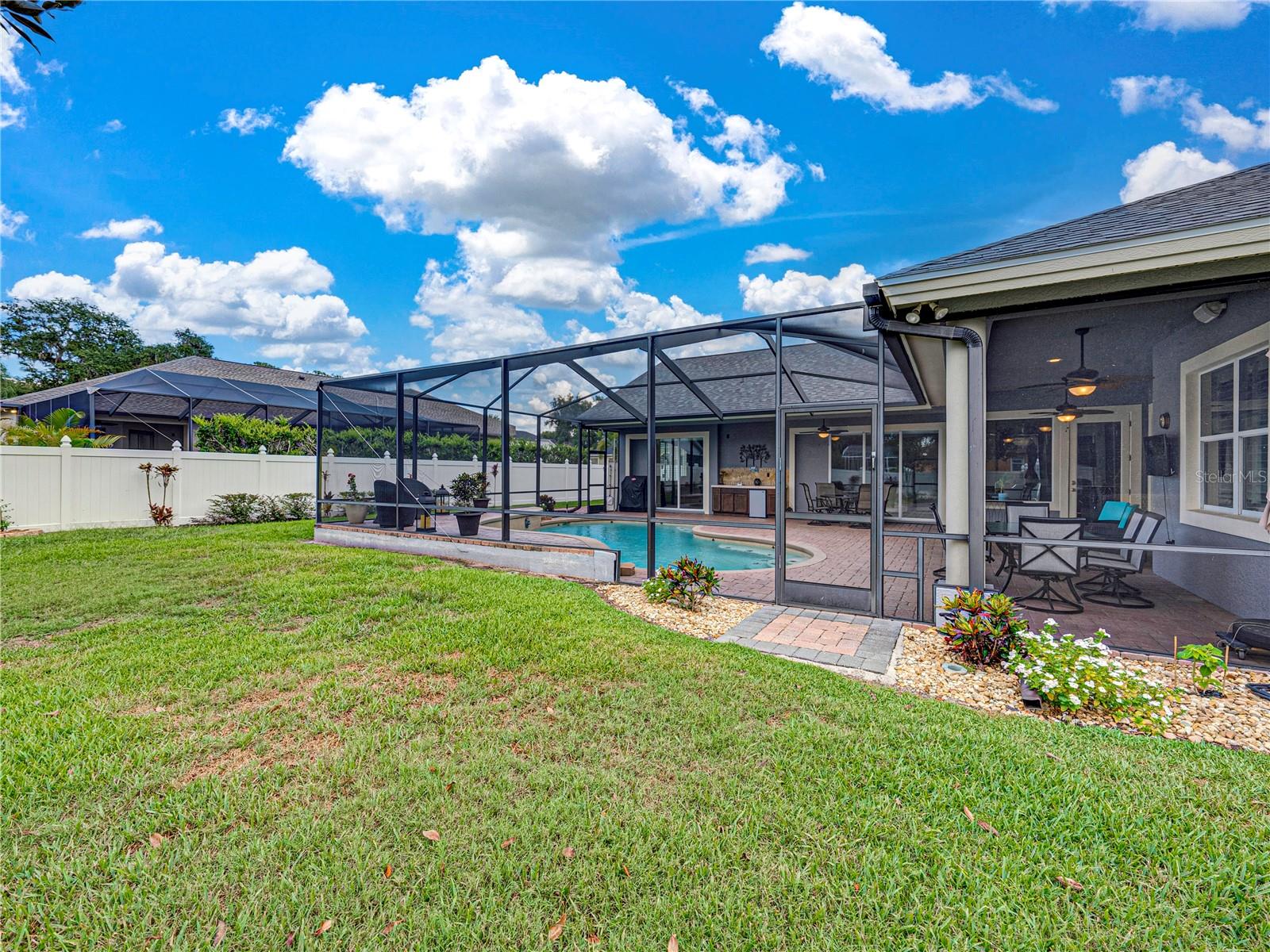 ASHTON OAKS - Residential