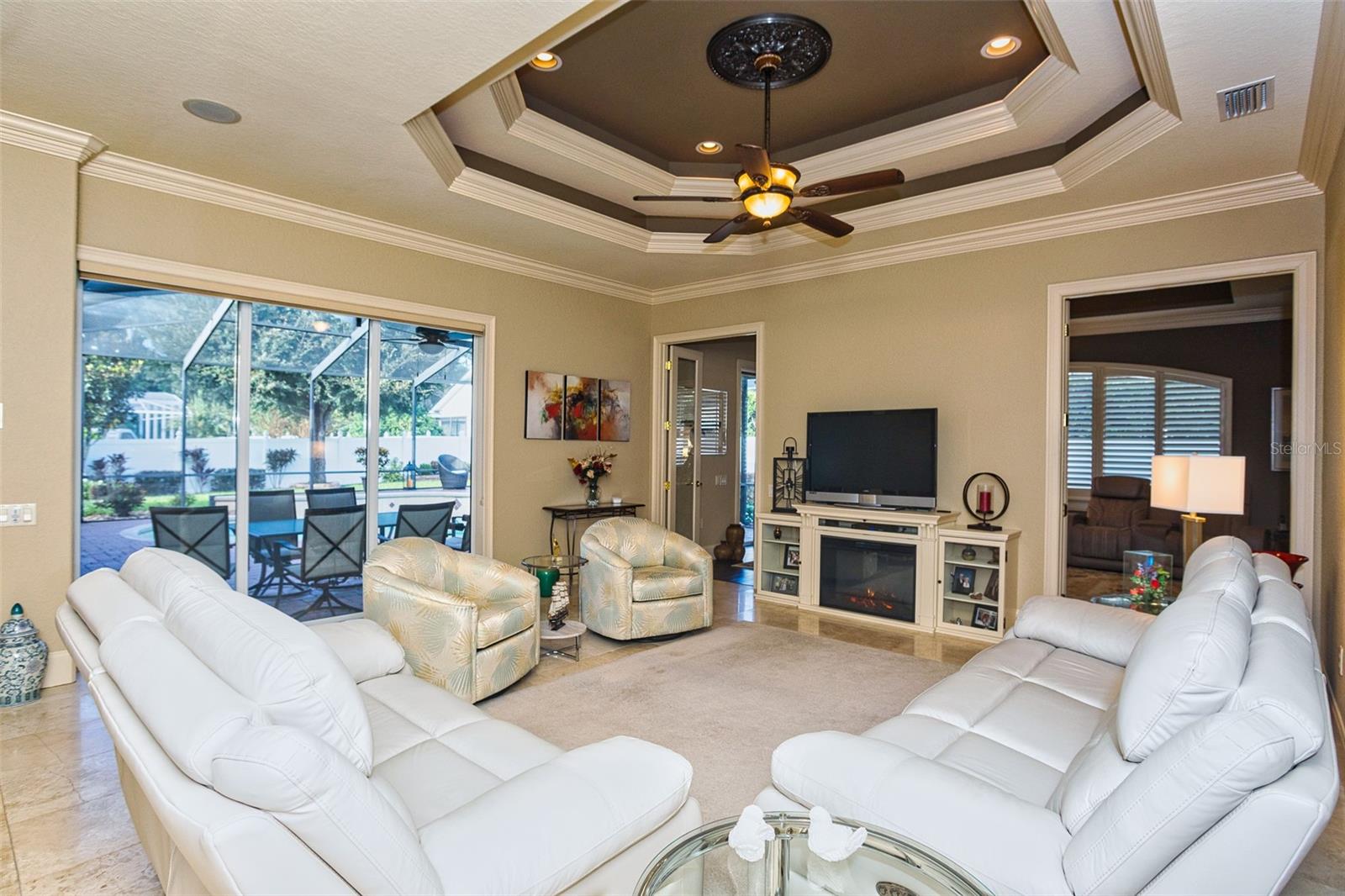 ASHTON OAKS - Residential