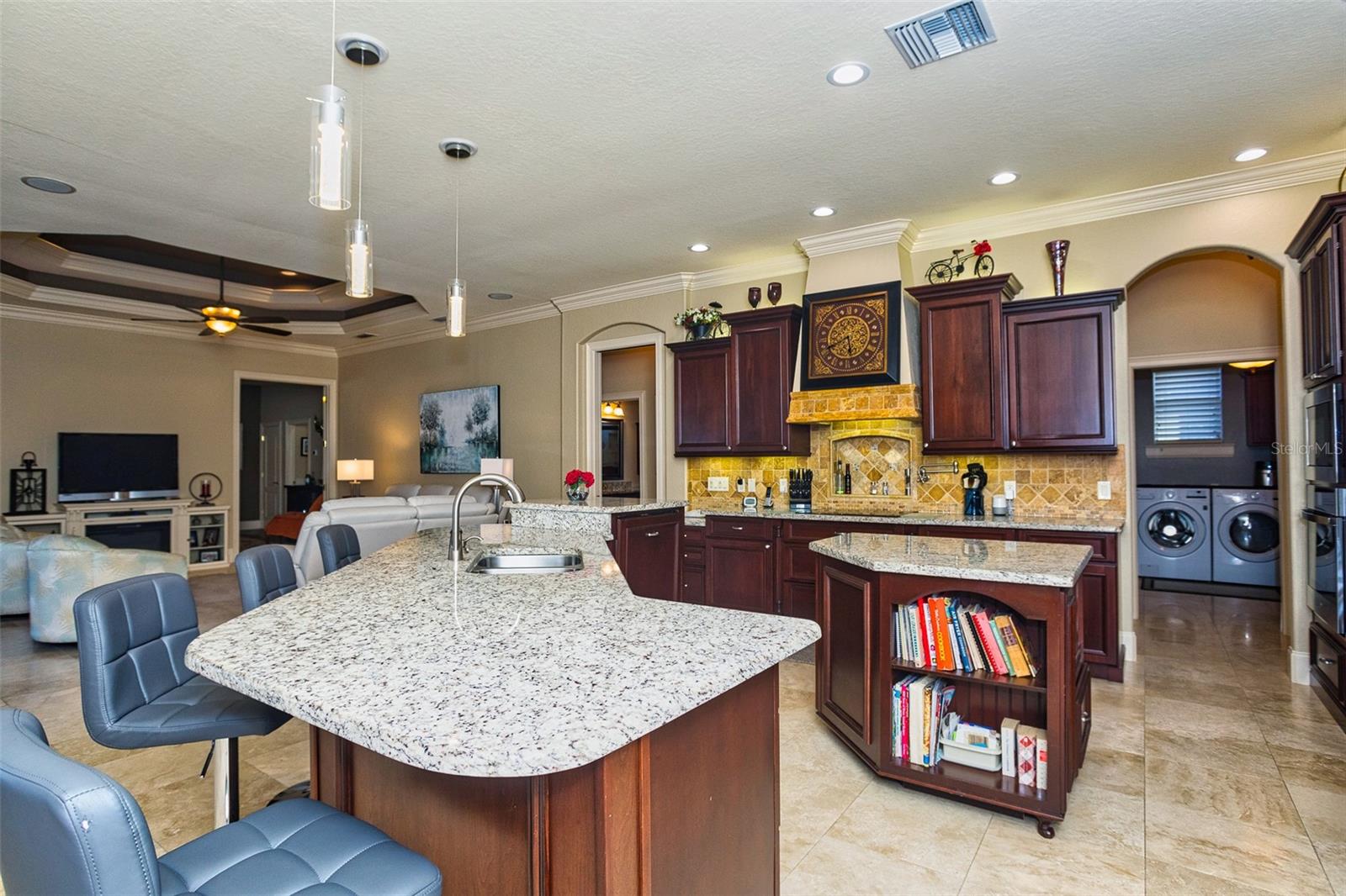 ASHTON OAKS - Residential