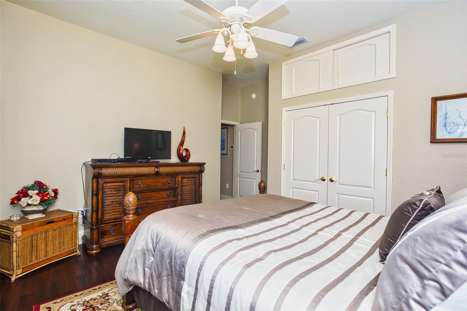 ASHTON OAKS - Residential
