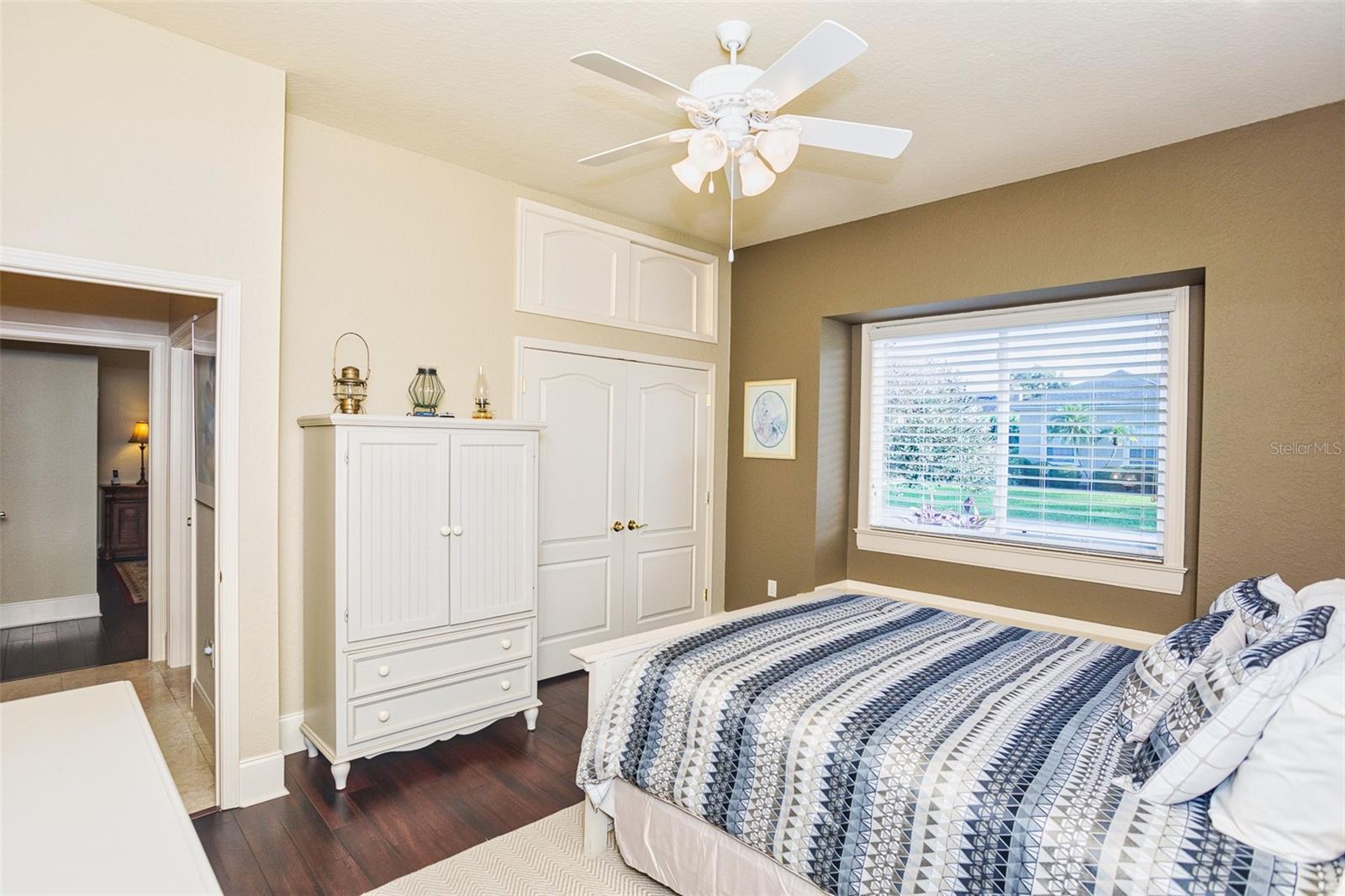 ASHTON OAKS - Residential