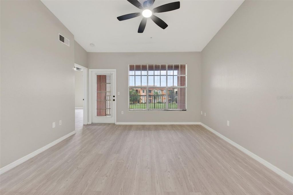 Photo of 5572 Metrowest Boulevard #304, Orlando, FL 32811 (MLS # S5140487)