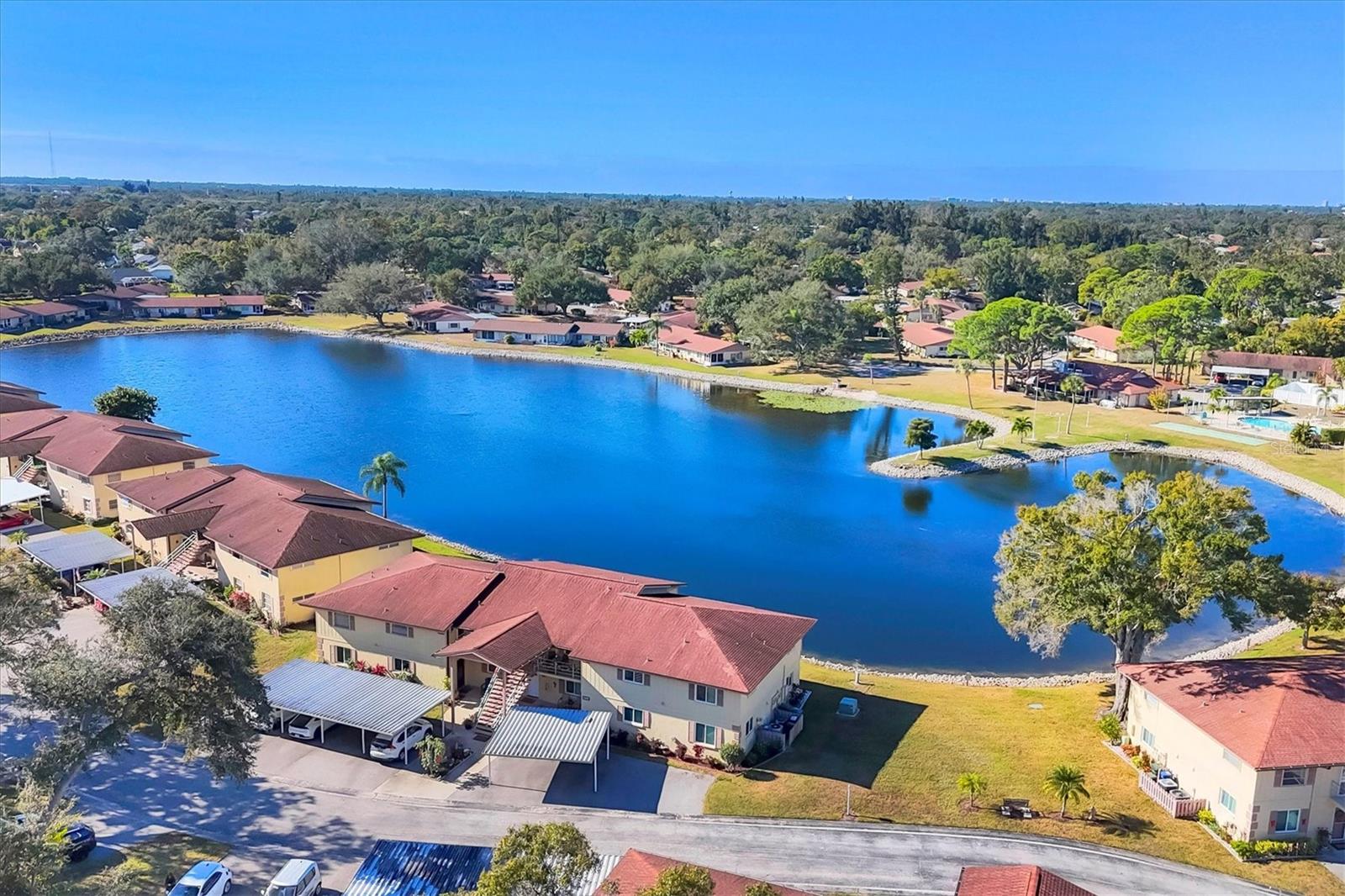 LAKE TIPPECANOE - Residential
