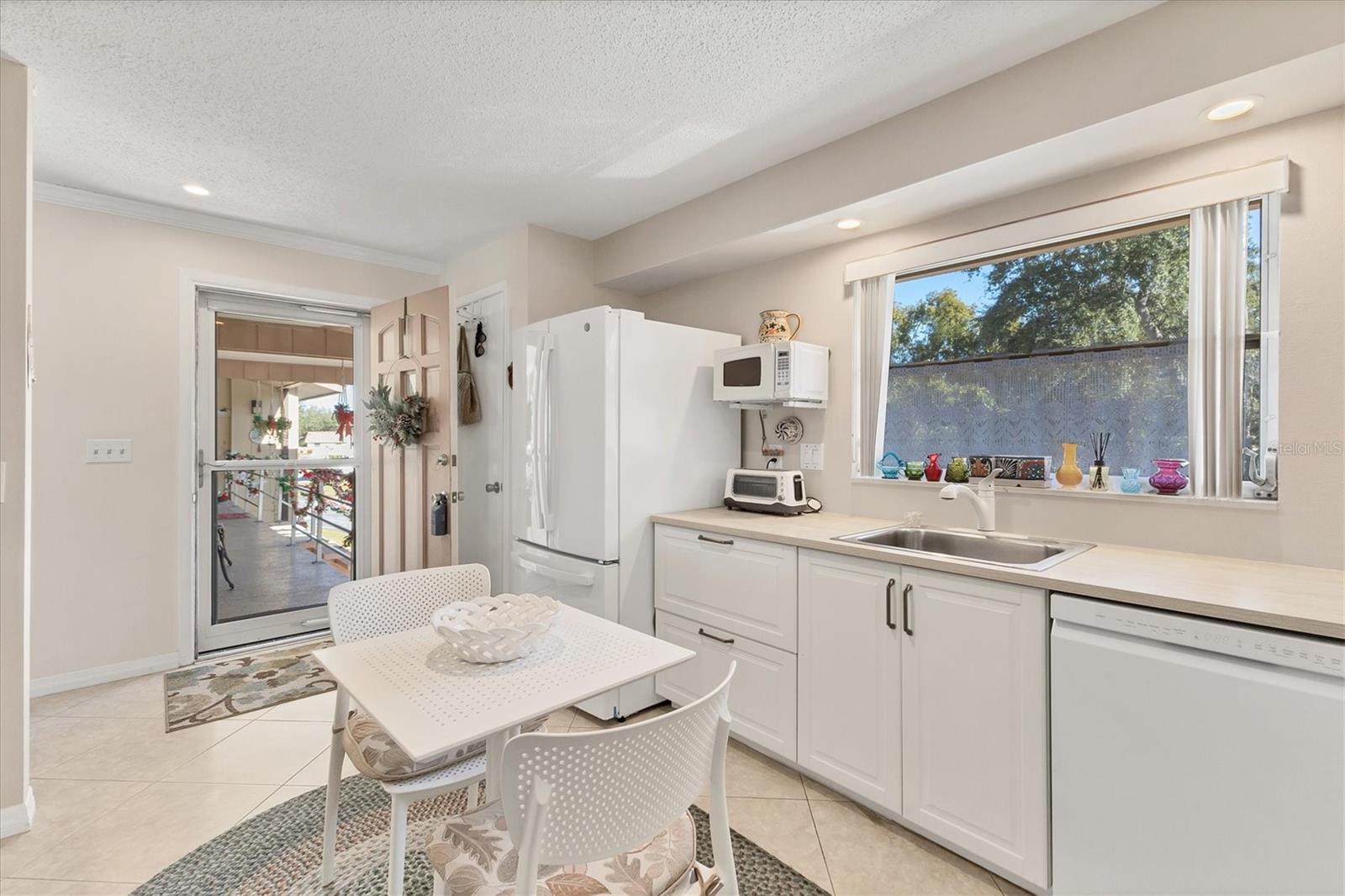 LAKE TIPPECANOE - Residential