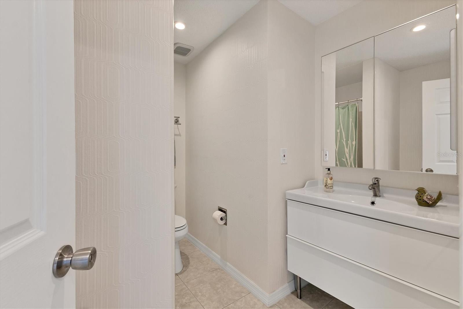 LAKE TIPPECANOE - Residential