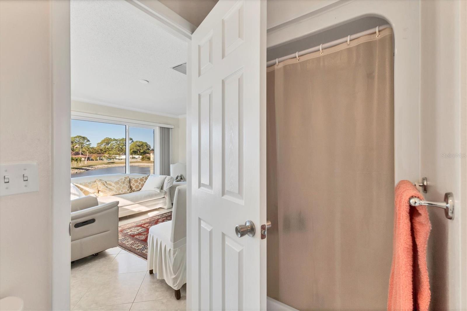 LAKE TIPPECANOE - Residential