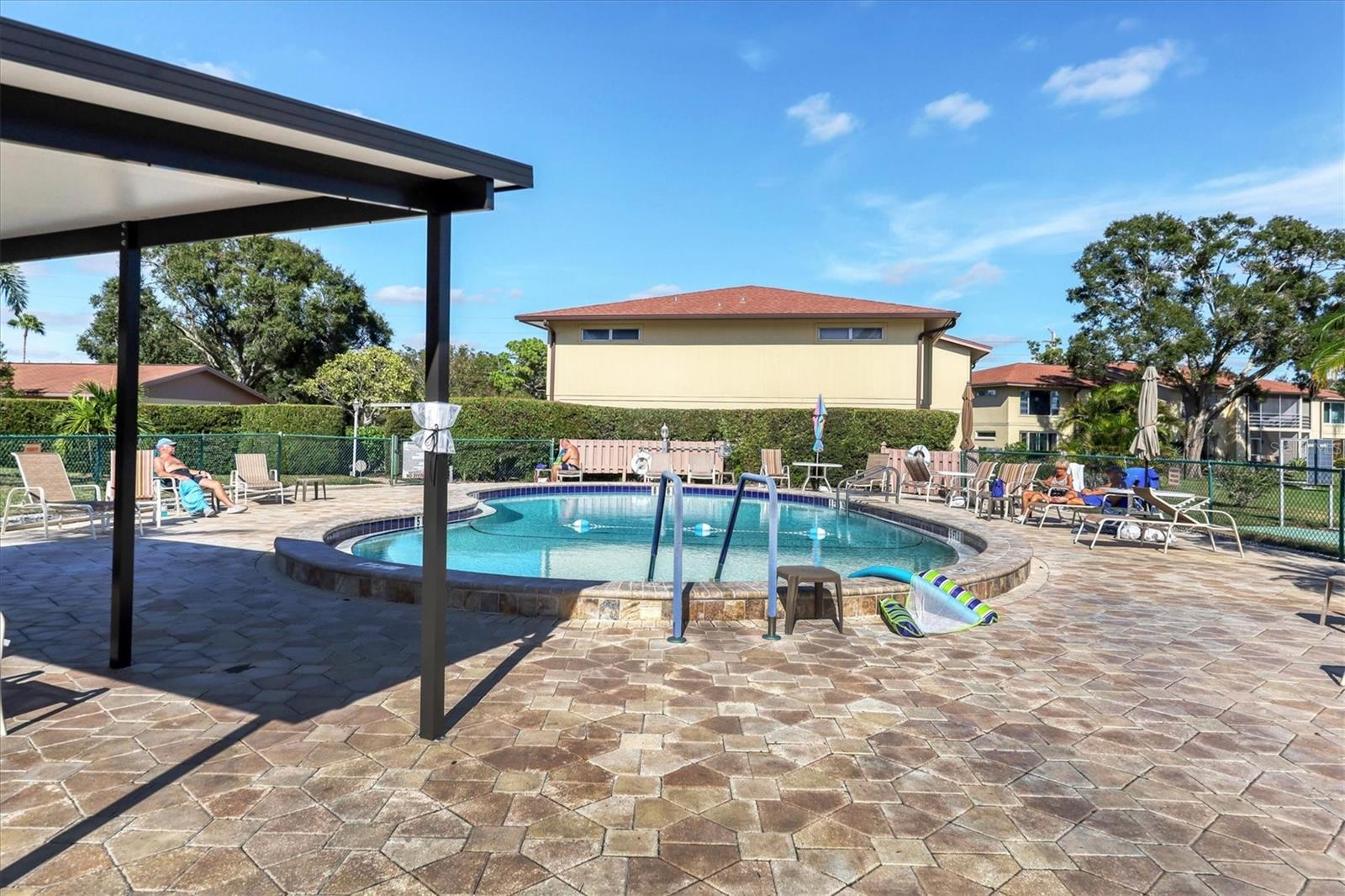 LAKE TIPPECANOE - Residential