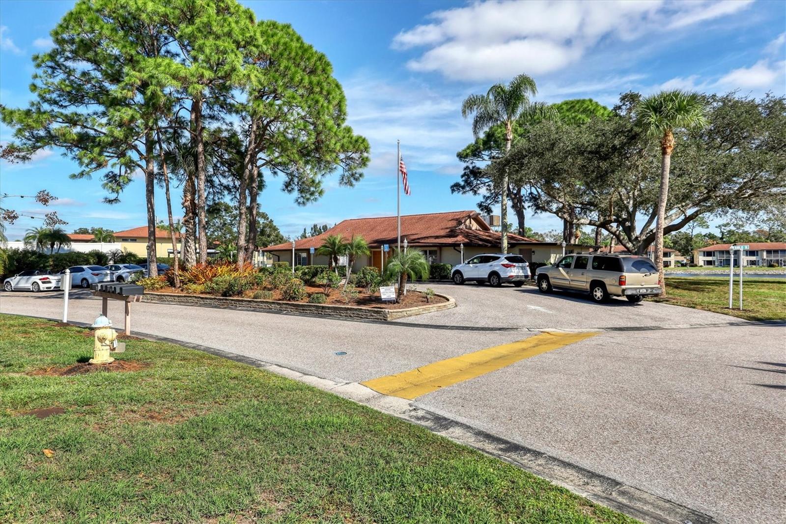 LAKE TIPPECANOE - Residential