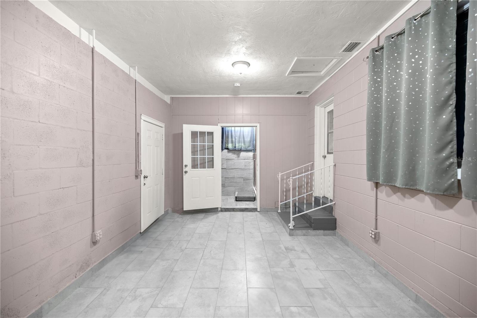 FRUITLAND HEIGHTS - Residential