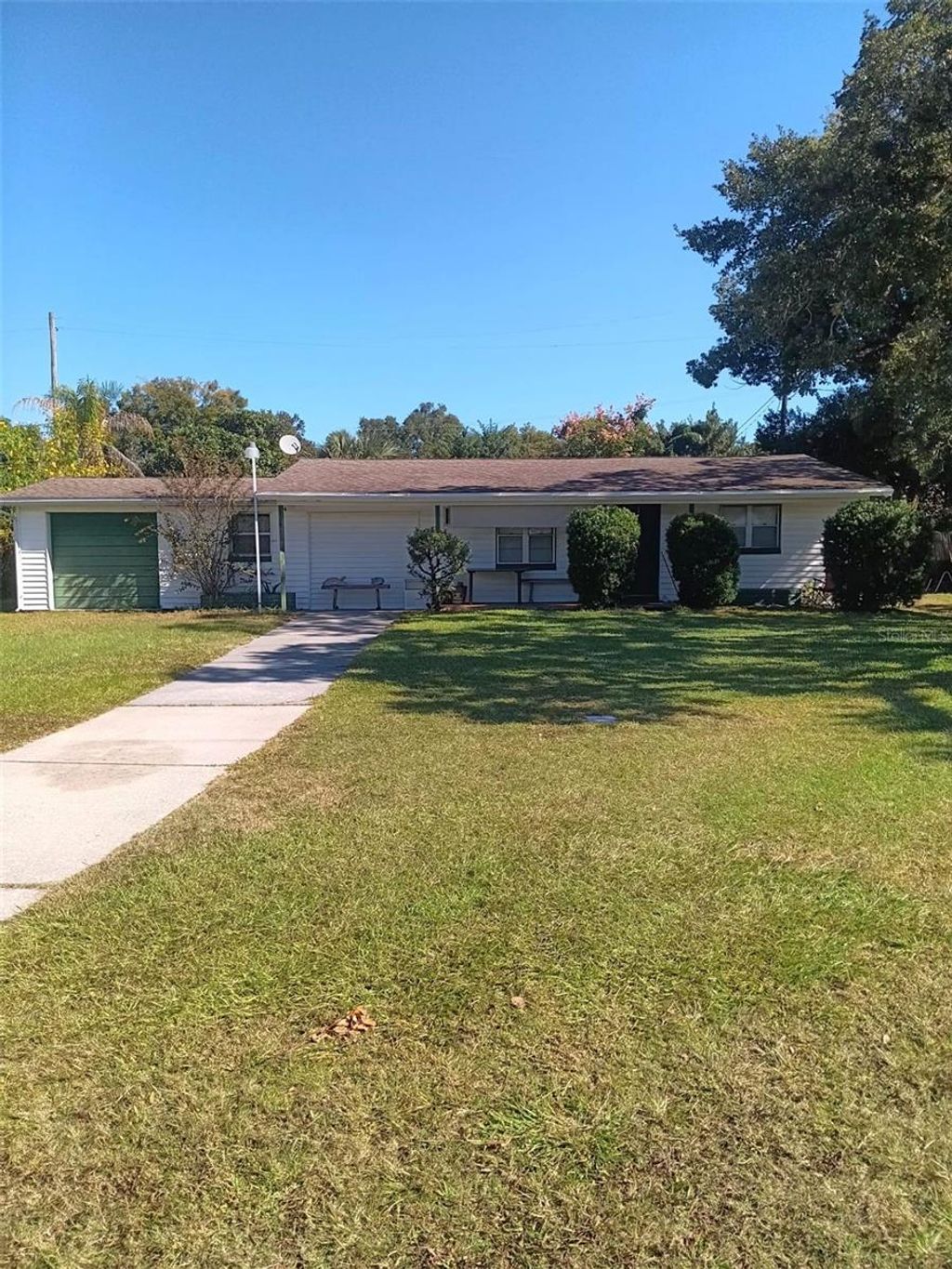 Photo of 4245 Edgewater Drive, Orlando, FL 32804 (MLS # O6363239)