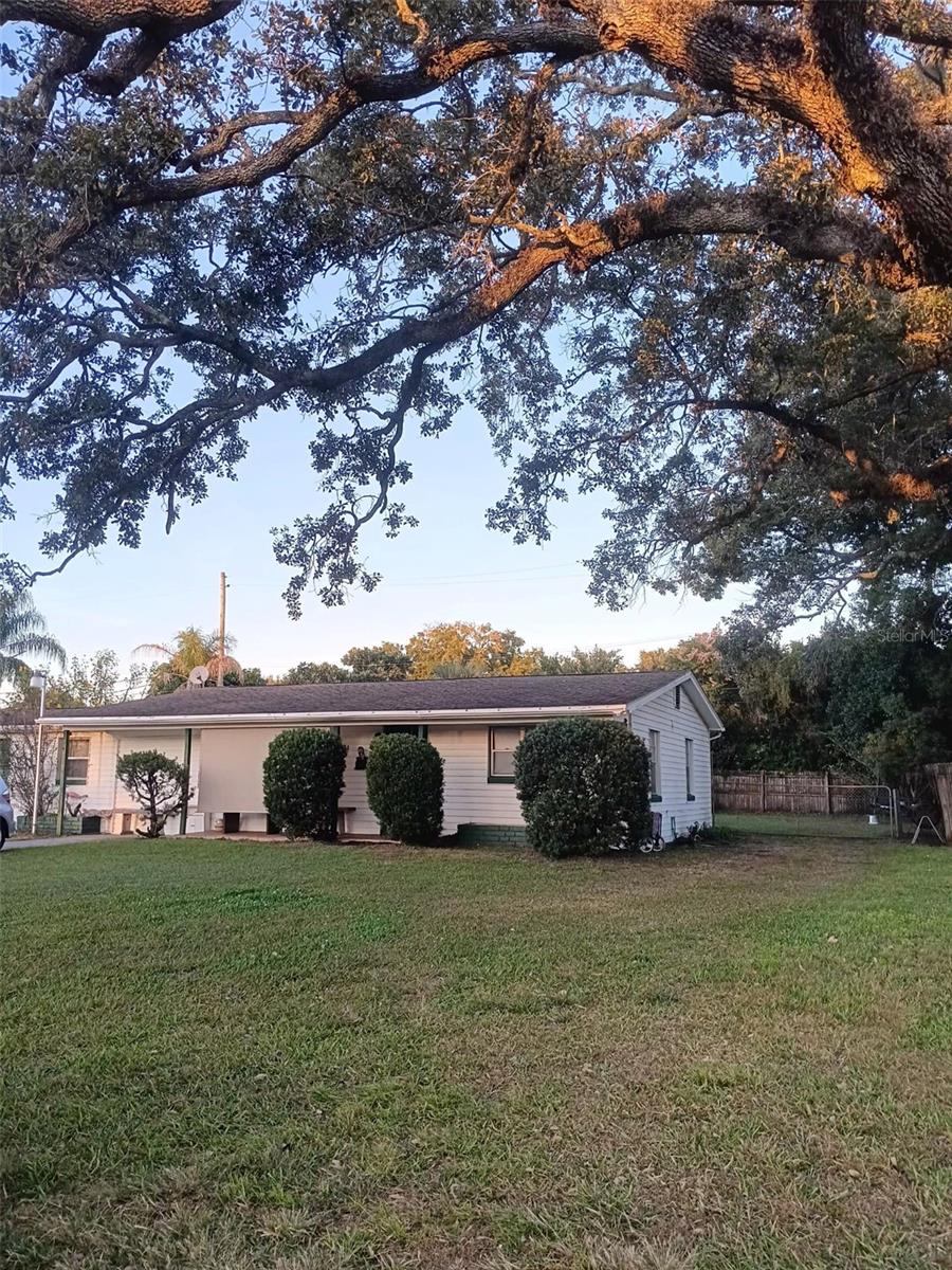 Casas a venda 3 - Jen Dantas 4245 EDGEWATER DRIVE