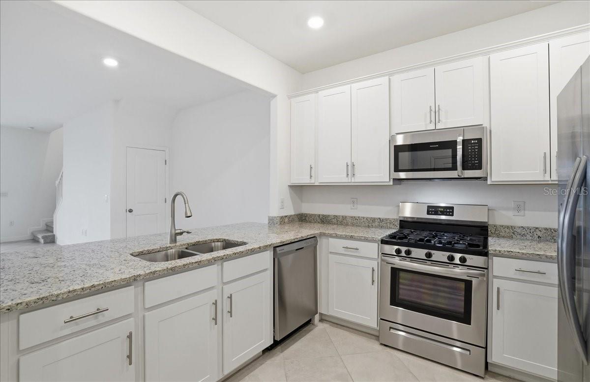 LORRAINE LAKES PH IIA - Residential Lease