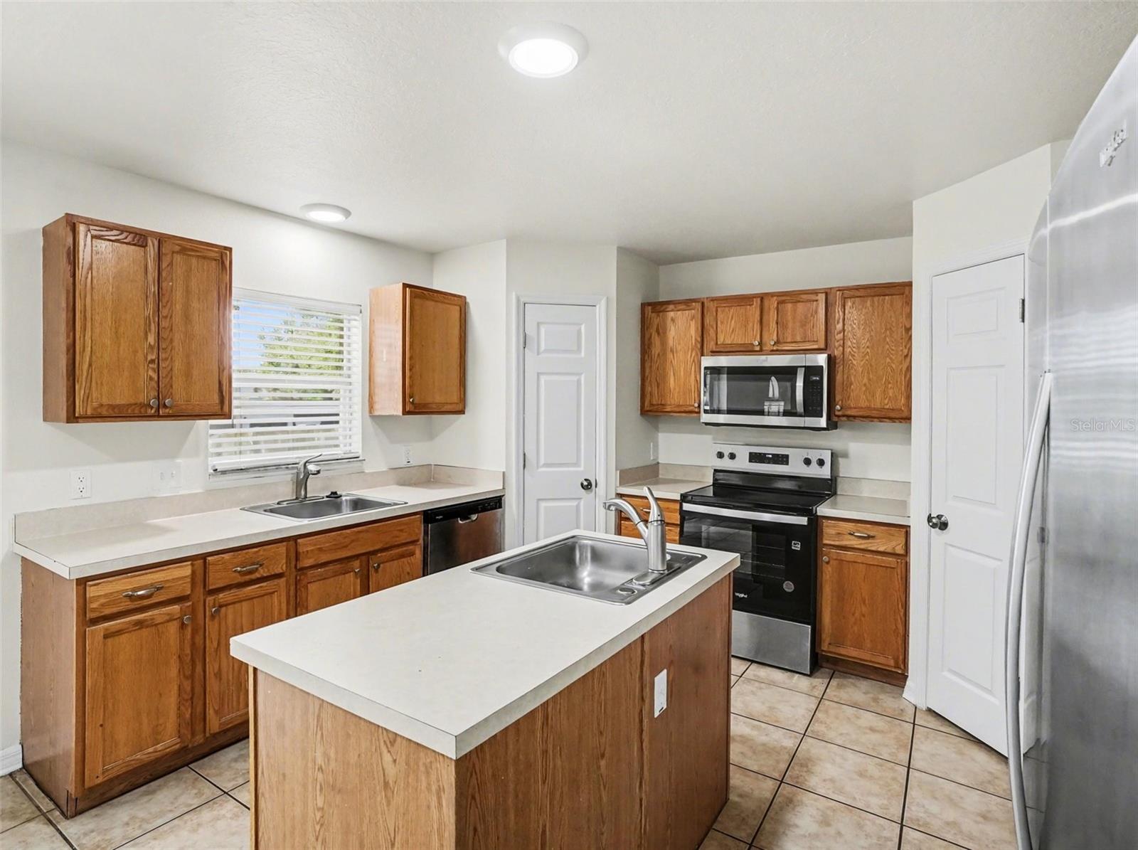 1736 DUNN COVE DRIVE