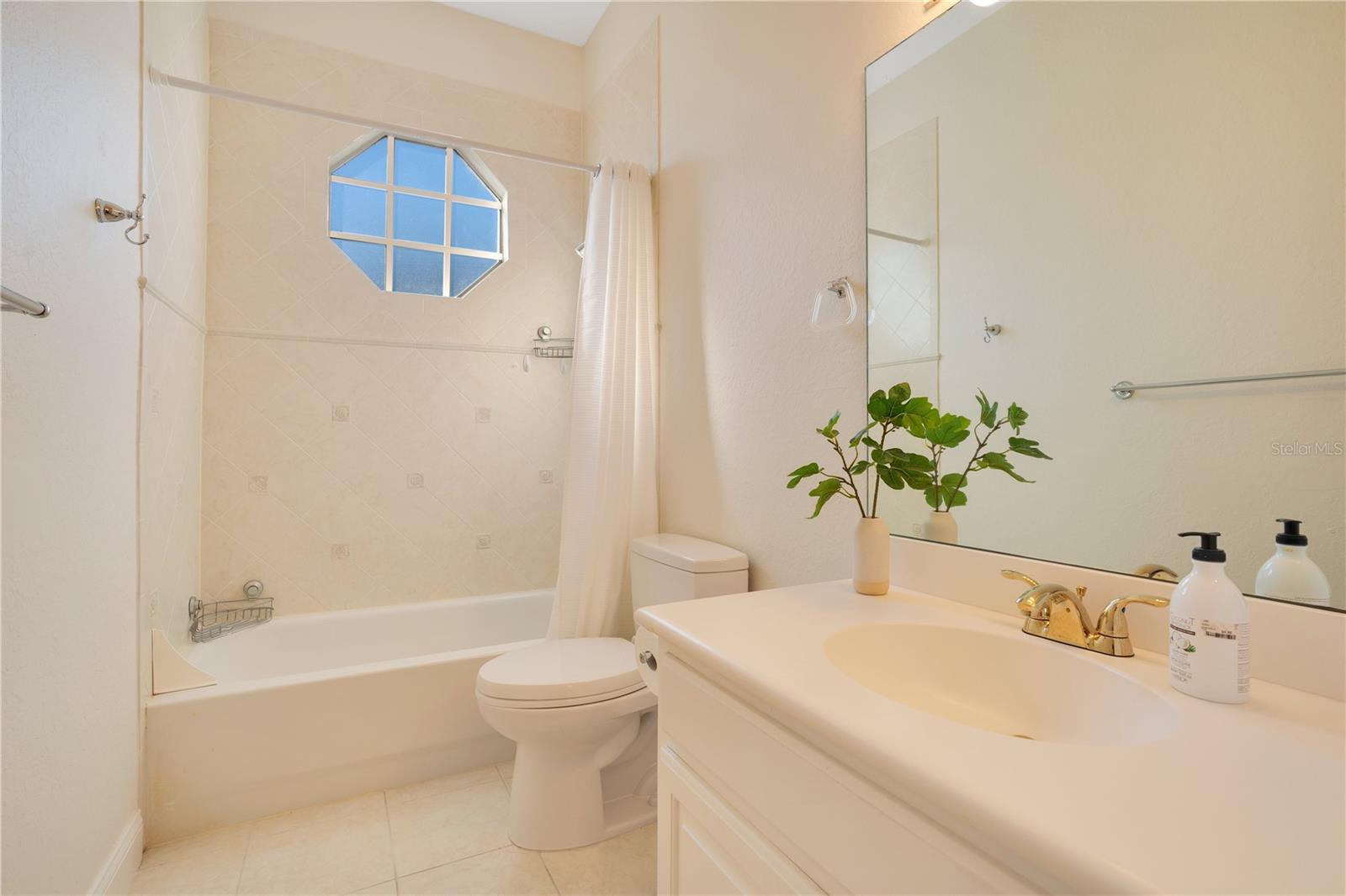 WATERS EDGE BOCA POINTE AT TURTLE CREEK - Residential