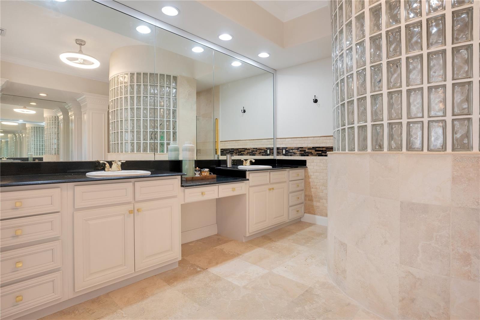 WATERS EDGE BOCA POINTE AT TURTLE CREEK - Residential