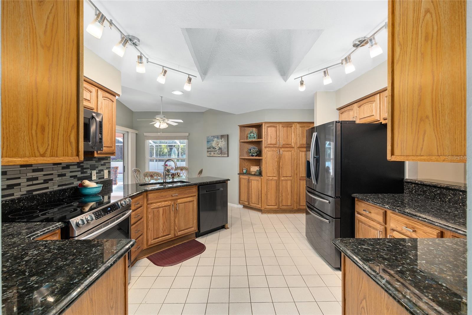 RAINBOW SPGS 5TH REP - Residential