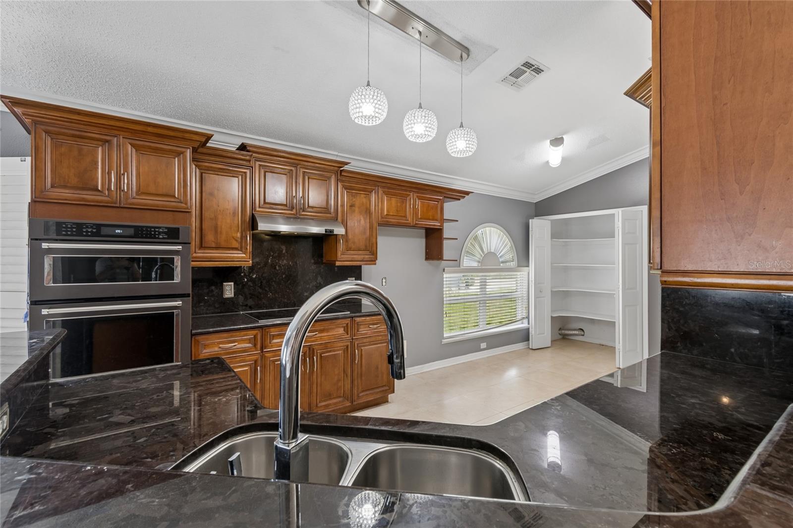 WINDING CREEK - Residential