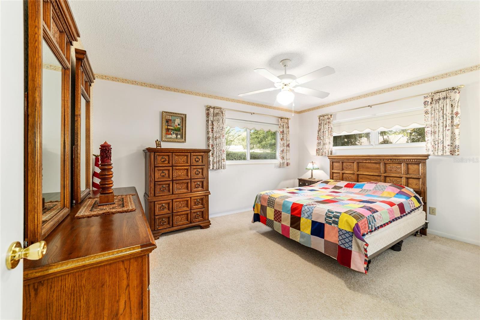 ON TOP OF THE WORLD - Residential