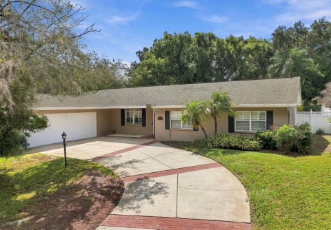 11626 Carrollwood Drive, Tampa, FL 33618