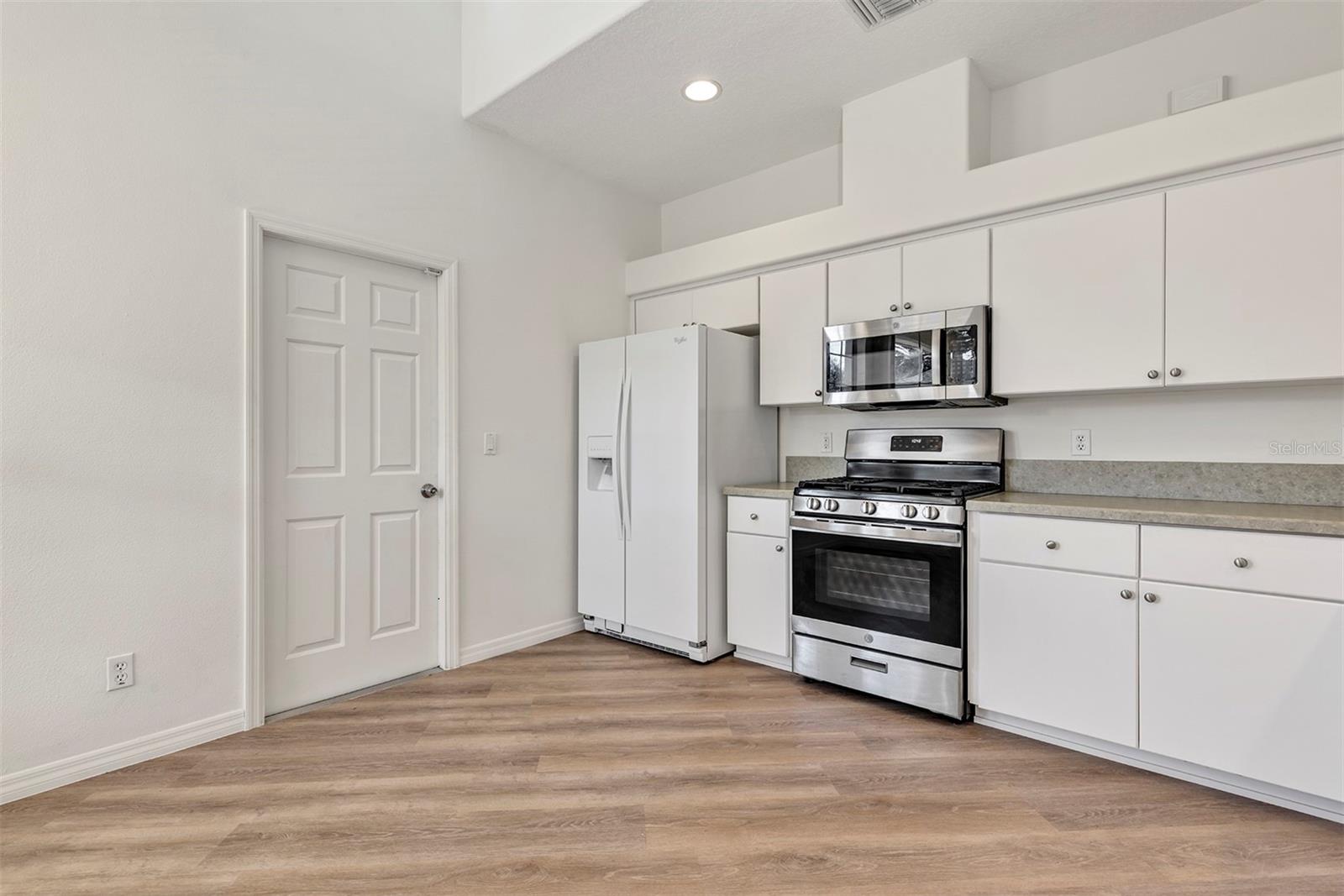 ROYAL HARBOR - Residential