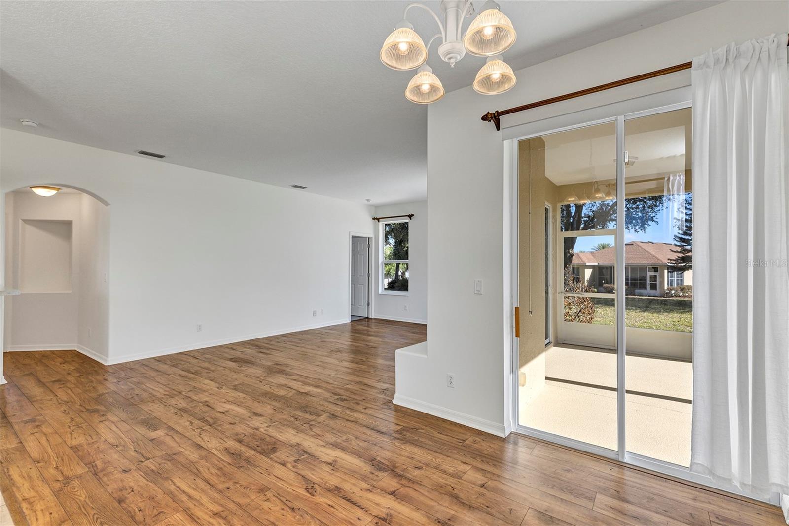 ROYAL HARBOR - Residential