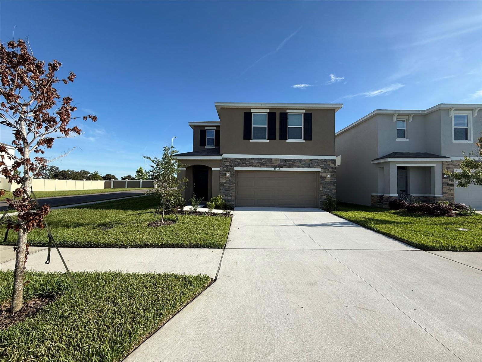 Brand-new 4-bedroom, 2.5-bath home in the Mirada community of San Antonio, FL. This spacious two-story layout features an open-concept design, upstairs loft, and full appliance package including washer and dryer. Cable and Internet are included on the monthly rent. Enjoy resort-style amenities like Lagoon access, walking trails, and a dog park. Don’t miss this ONE — schedule your showing today!