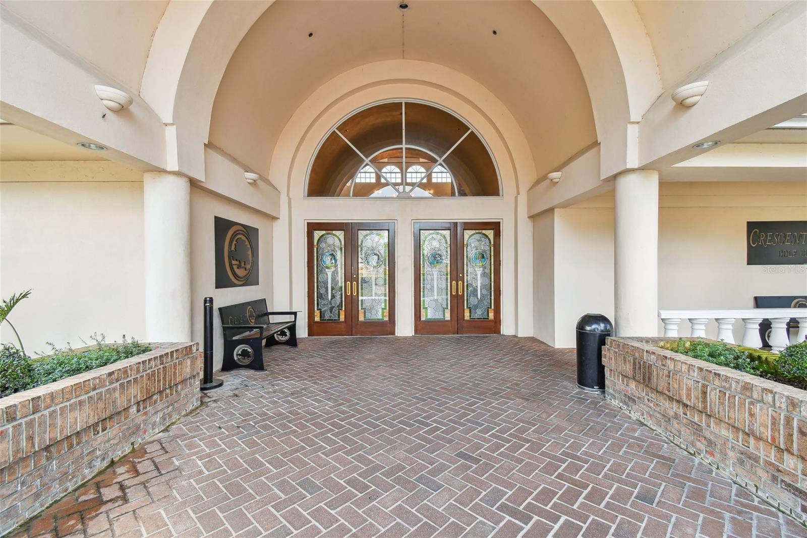 CRESCENT OAKS COUNTRY CLUB PH 1 - Residential