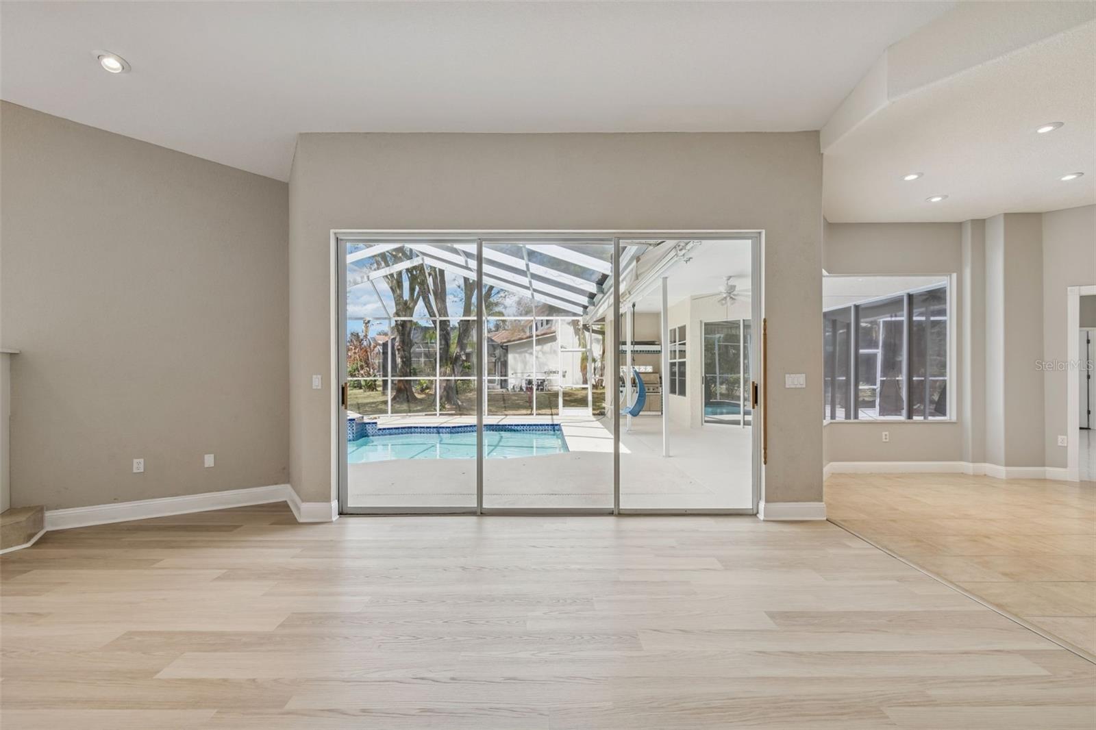 CRESCENT OAKS COUNTRY CLUB PH 1 - Residential