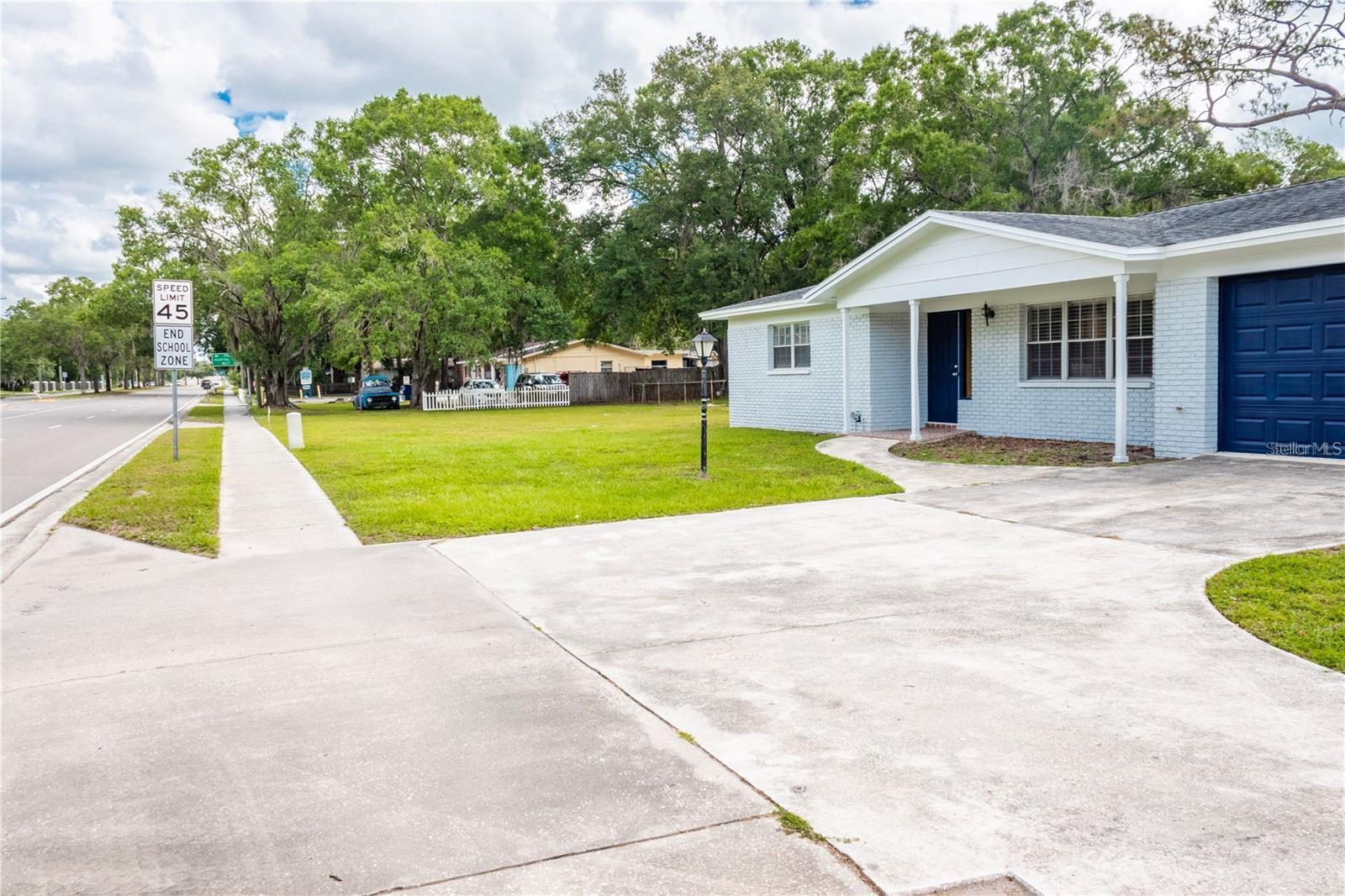 GALLERY GARDENS - Residential Lease