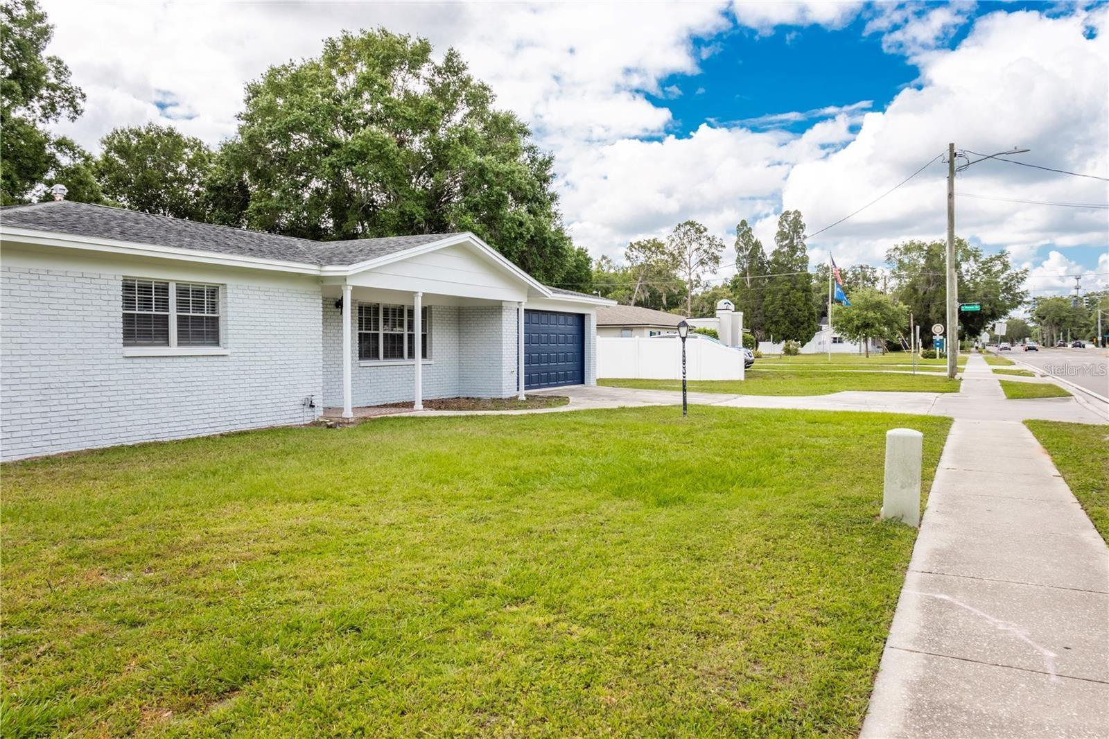 GALLERY GARDENS - Residential Lease