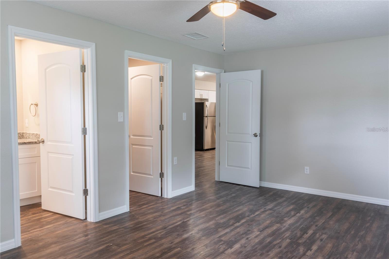 GALLERY GARDENS - Residential Lease