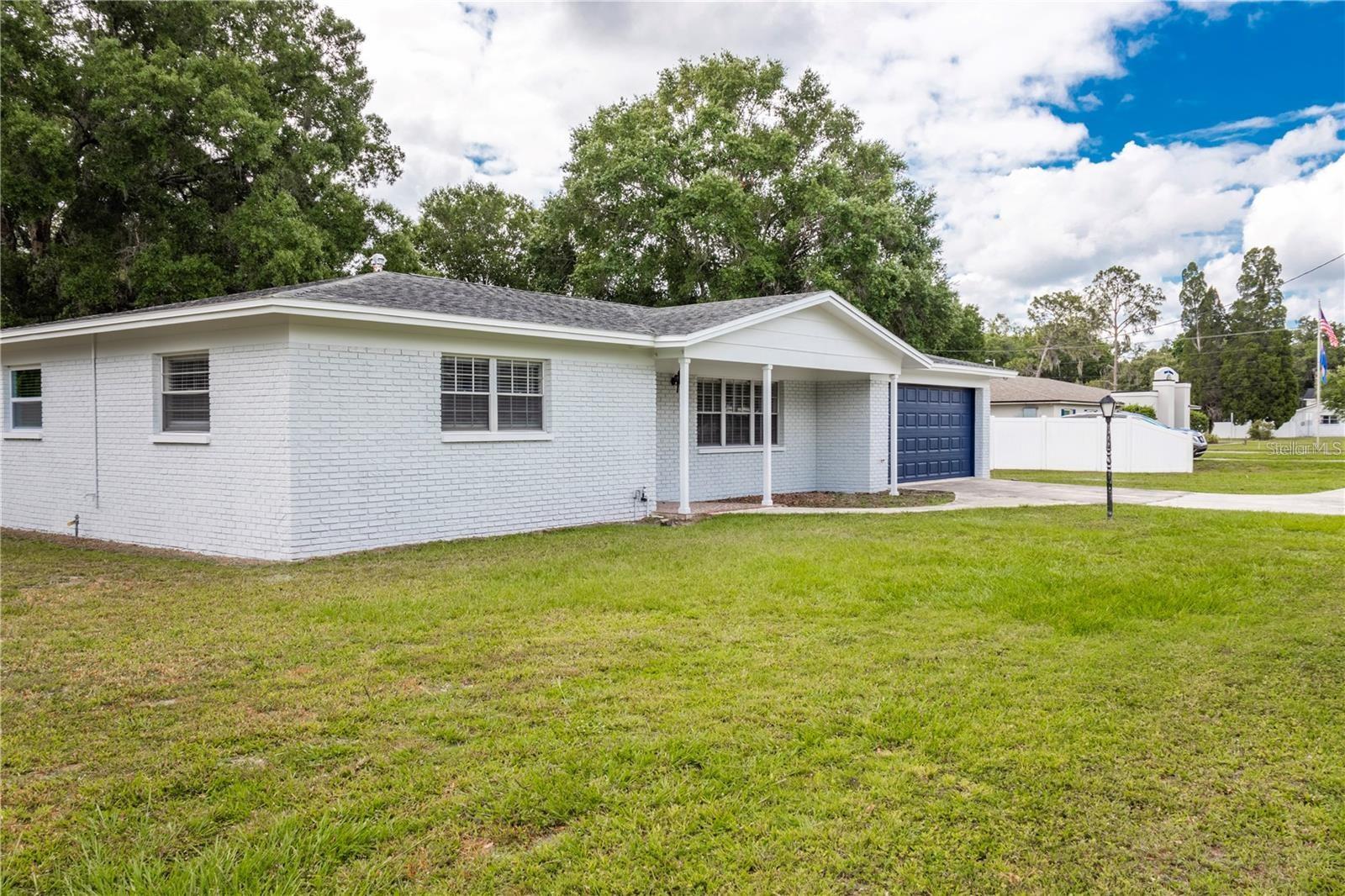 GALLERY GARDENS - Residential Lease