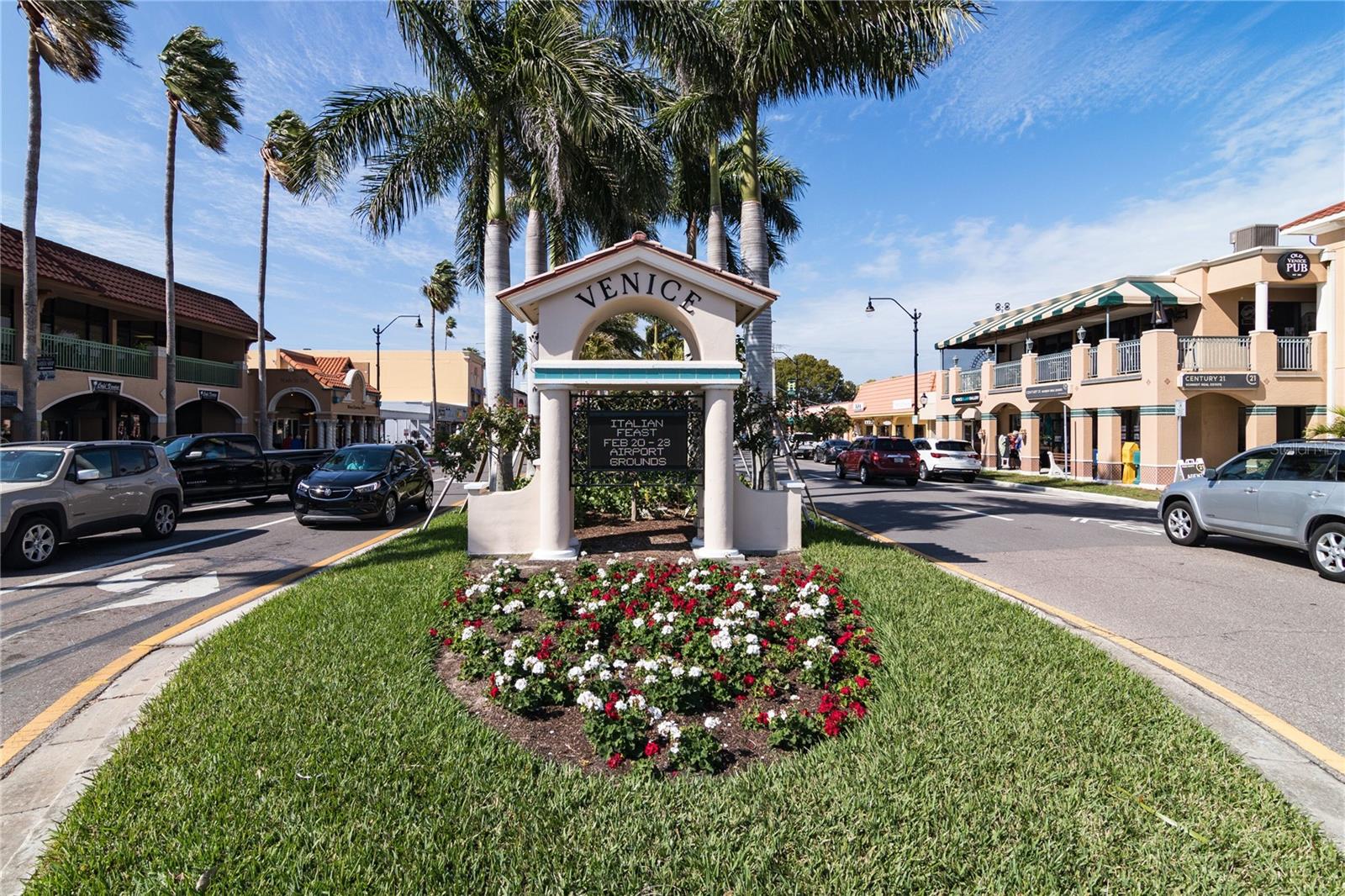 CIRCLE WOODS OF VENICE 1 - Residential