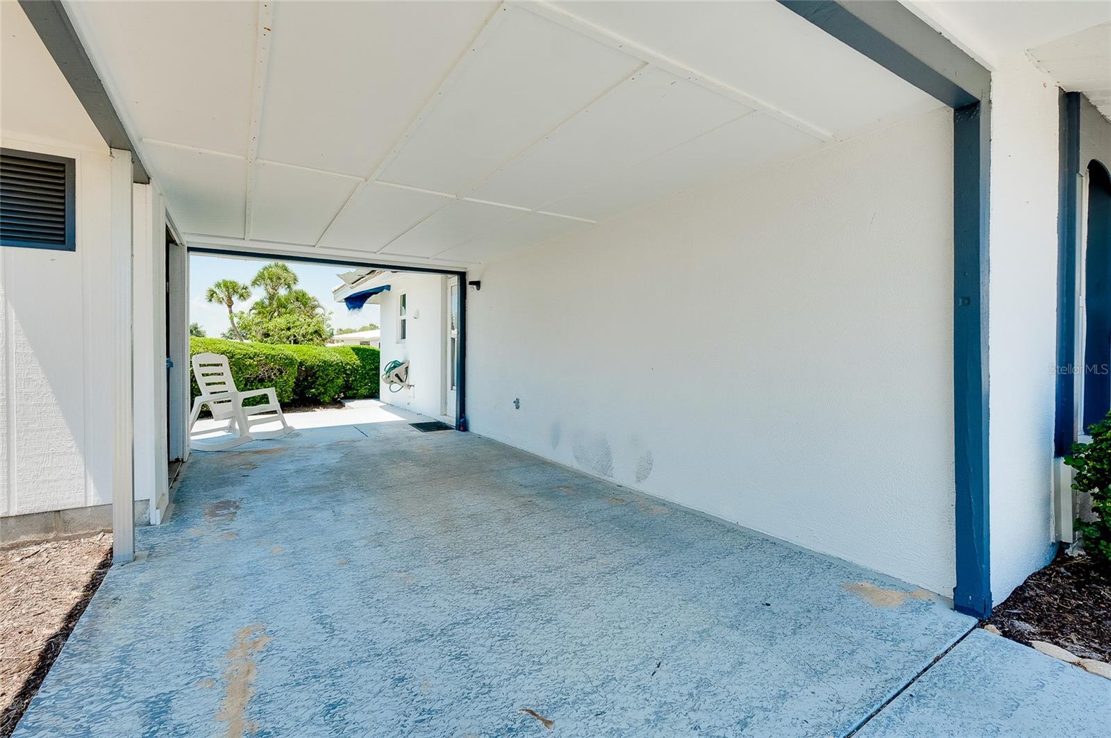 475 CIRCLEWOOD DRIVE O18