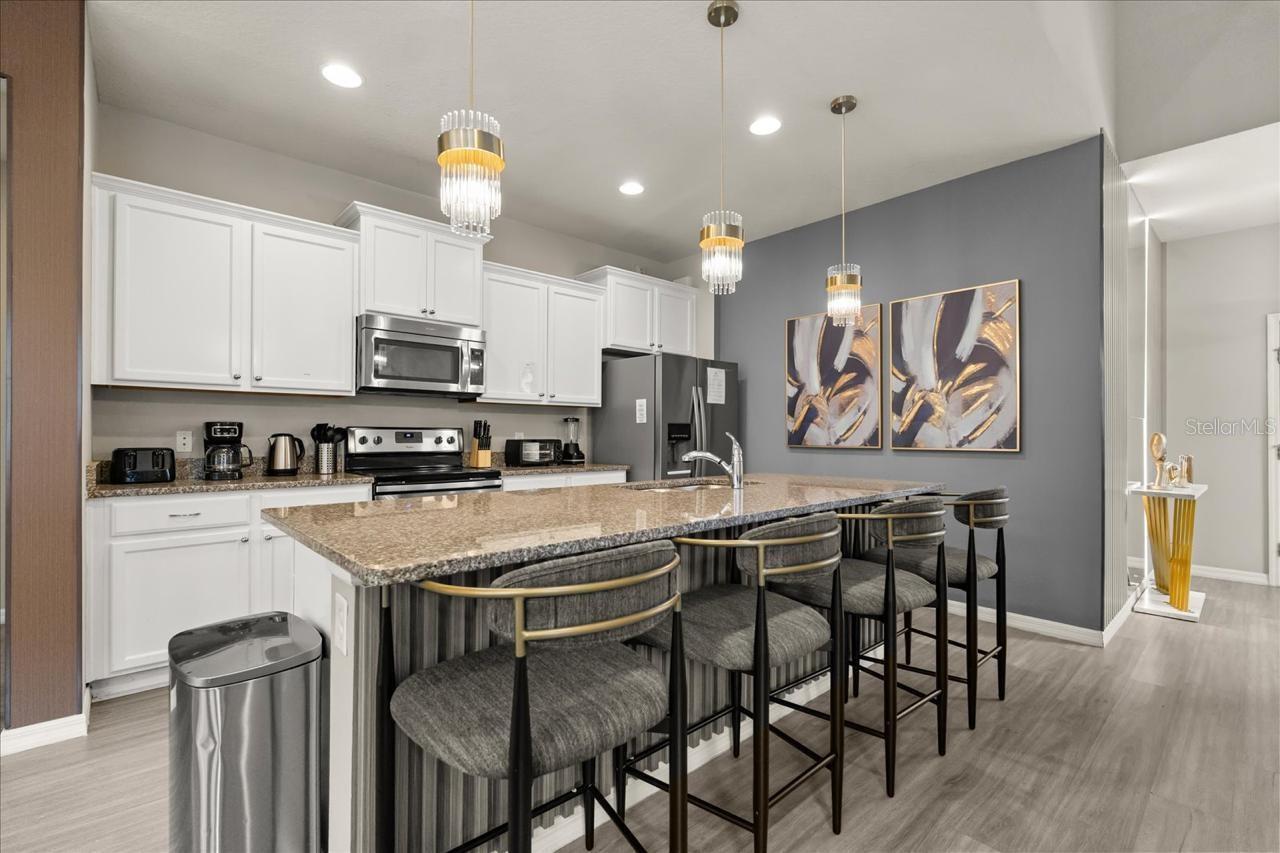 WINDSOR AT WESTSIDE PH 1 PB 23 PG 112-118 LOT 100 - Residential