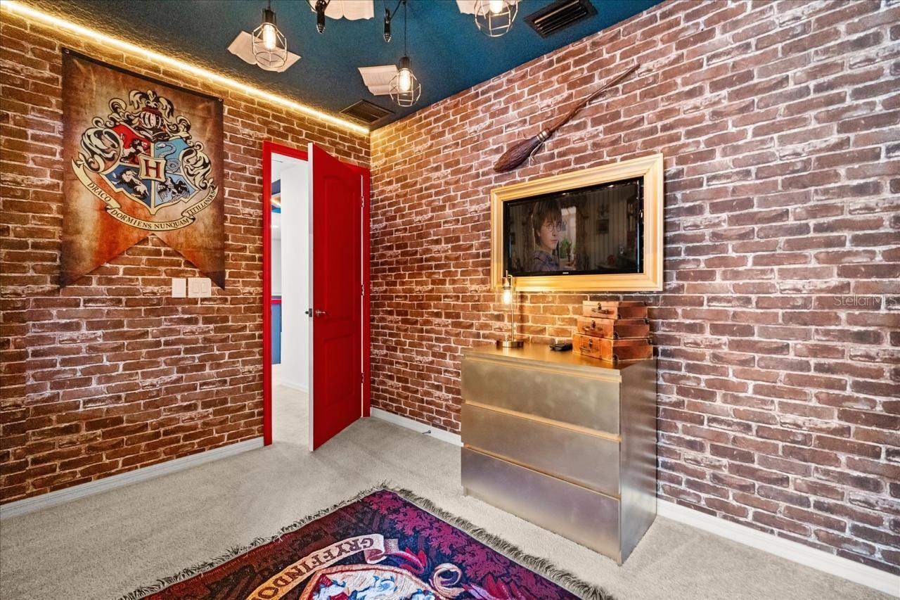 WINDSOR AT WESTSIDE PH 1 PB 23 PG 112-118 LOT 100 - Residential