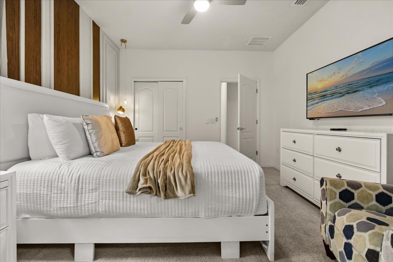 WINDSOR AT WESTSIDE PH 1 PB 23 PG 112-118 LOT 100 - Residential