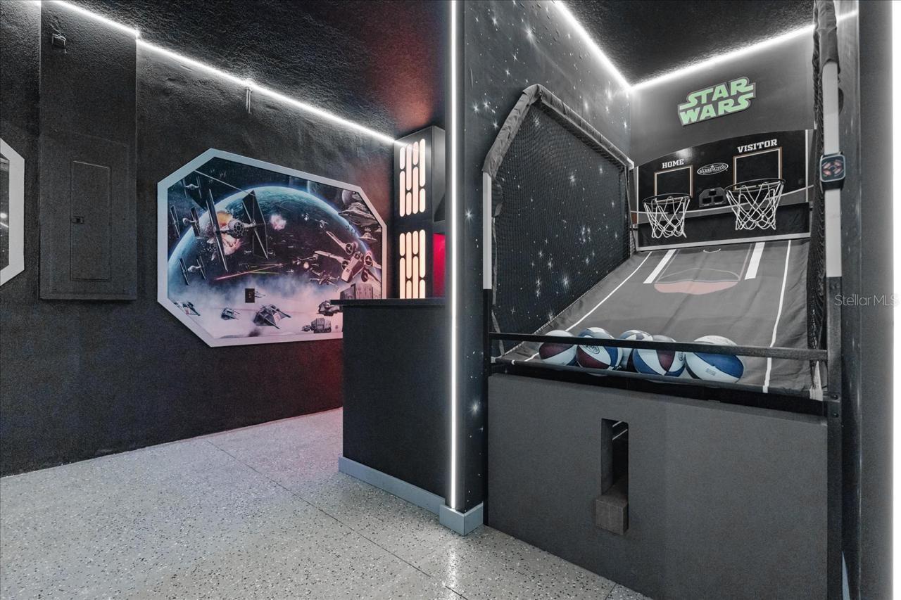 WINDSOR AT WESTSIDE PH 1 PB 23 PG 112-118 LOT 100 - Residential