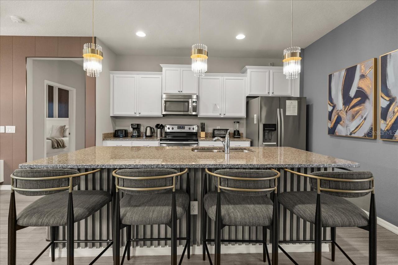 WINDSOR AT WESTSIDE PH 1 PB 23 PG 112-118 LOT 100 - Residential