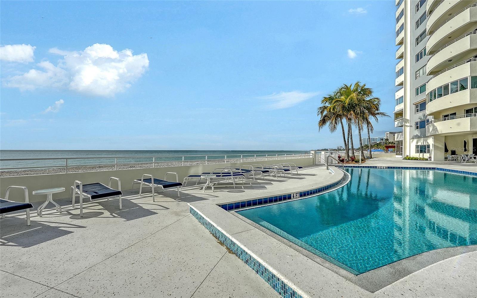 KEY TOWER SOUTH - Residential