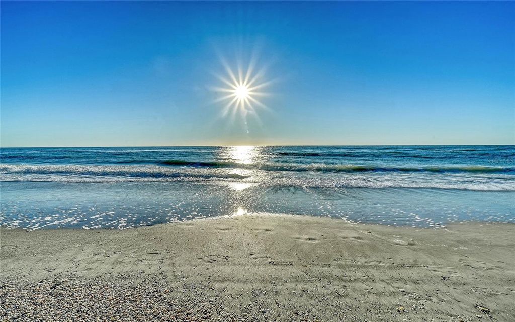 Photo of 1750 Benjamin Franklin Drive #6F, Sarasota, FL 34236 (MLS # A4650702)