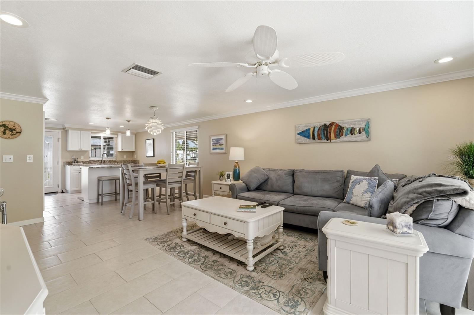 CIRCLE WOODS OF VENICE 2 - Residential