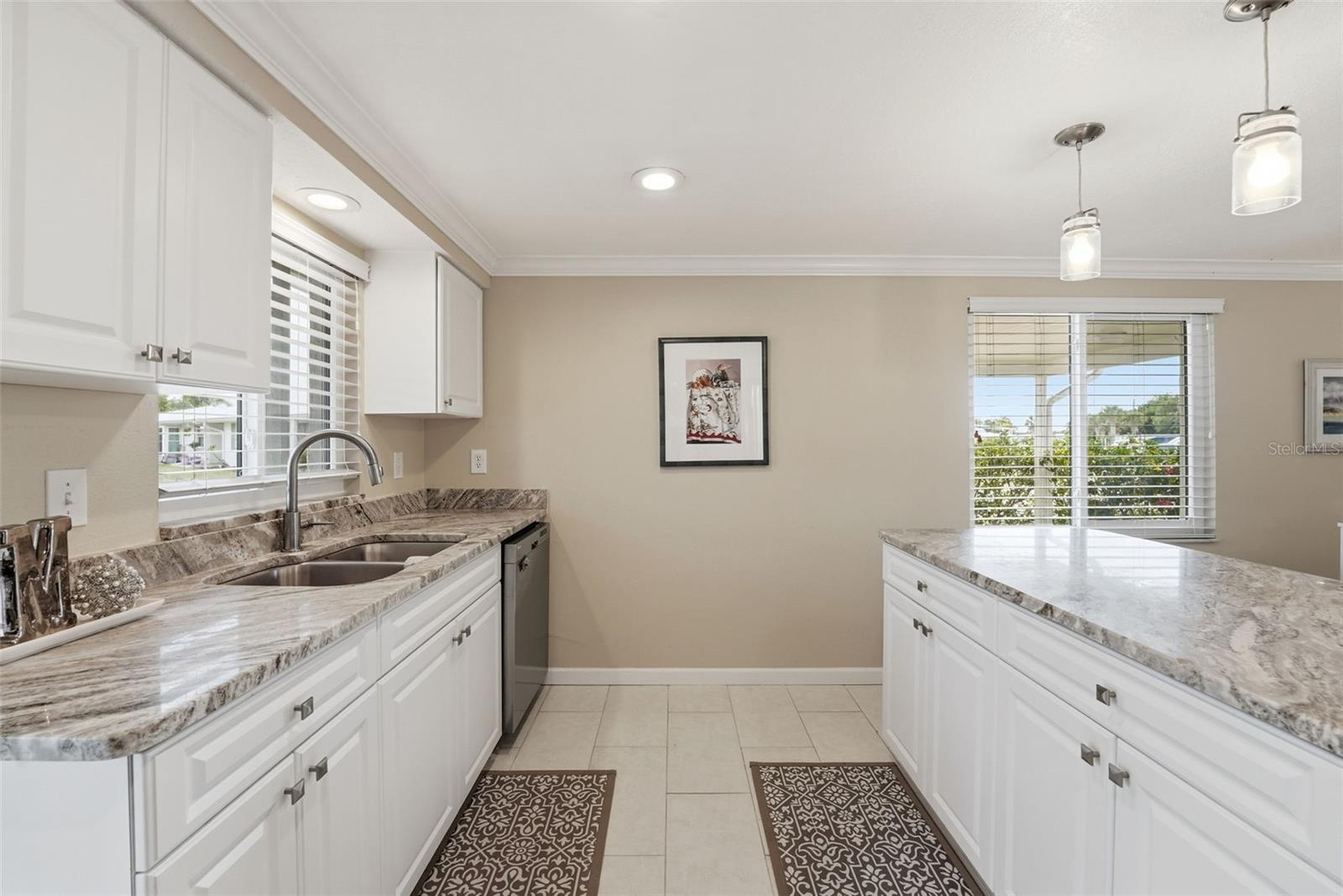 CIRCLE WOODS OF VENICE 2 - Residential